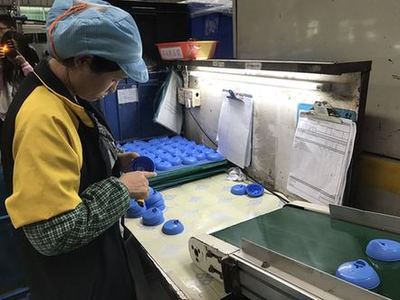 “爱心不停产”:中国工厂欲为英国14岁自闭症男孩重启生产水杯 - 中国日报网